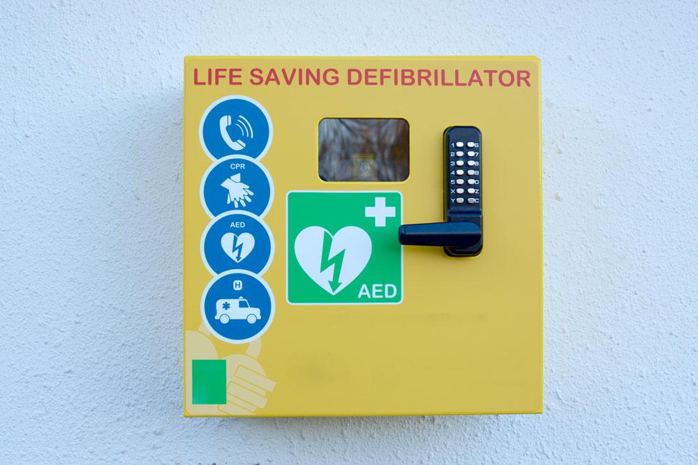 Defibrillator